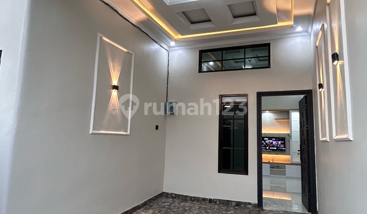 Beautiful Fully Renovated Minimalist House With Lots of Bonuses 2