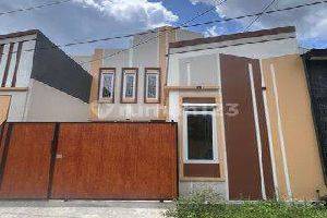 Rumah Modern Desain Scandinavian Extra Mezzanine Depan Lapangan Fasum Lt 72 M² Di Citra Indah City 1