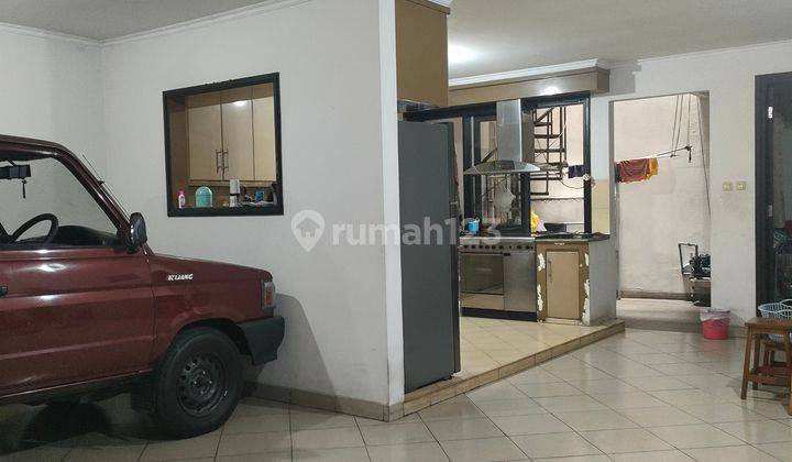 Dijual cepat rumah siap huni dan bagus di Komplek Marsela Bni furnish  2