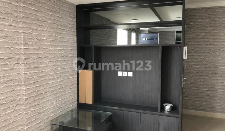 Apartemen 2 Kamar Tidur Furnished Bagus Siap Huni  2