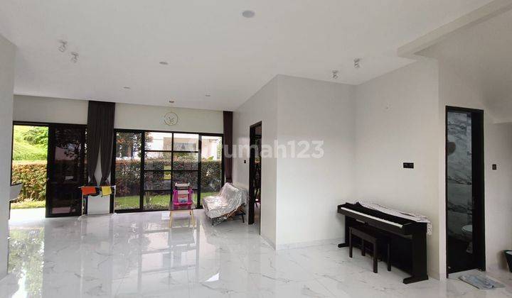ruang keluarga villa puncak resort mewah siap