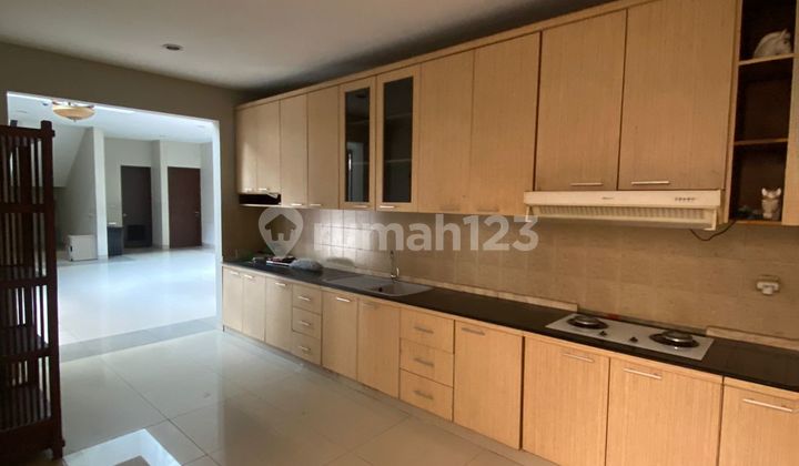Disewakan Rumah Bagus Modern Lokasi Kawasan Cempaka Putih Jakarta Pusat 5
