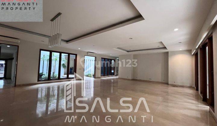 DISEWAKAN CEPAT RUMAH NICE GARDEN GAZEBO DOUBLE GATE PINTU PAGAR LUAS TANAH 1000 METER LOKASI STRATEGIS DEKAT SEKOLAH INTERNASIONAL DAN PERBELANJAAN DAN PERKANTORAN KAMAR TIDUR 7 PRIVATE POOL AREA EXPAT DEKAT KEMANG RAYA AREA PEJATEN KEMANG JAKARTA SELATA 2