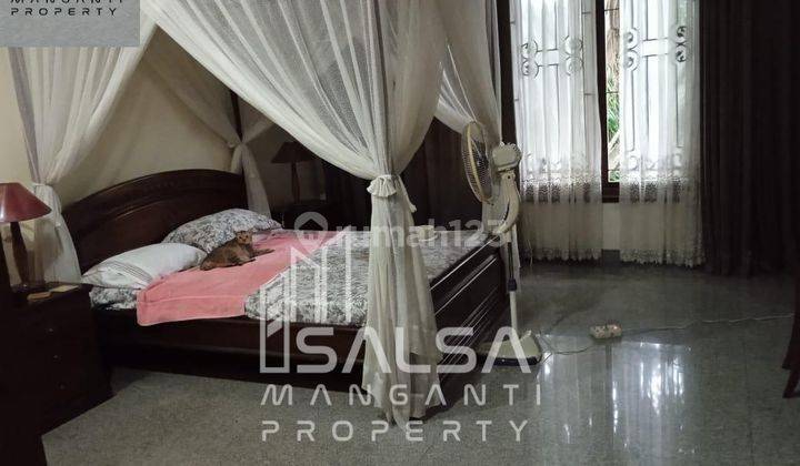 DISEWAKAN CEPAT RUMAH CANTIK ASRI SIAP HUNI HARGA MURAH 450 JUTA TAMAN ASRI DAN POOL KAMAR TIDUR 5 AREA KEMANG AMPERA JAKARTA SELATAN 