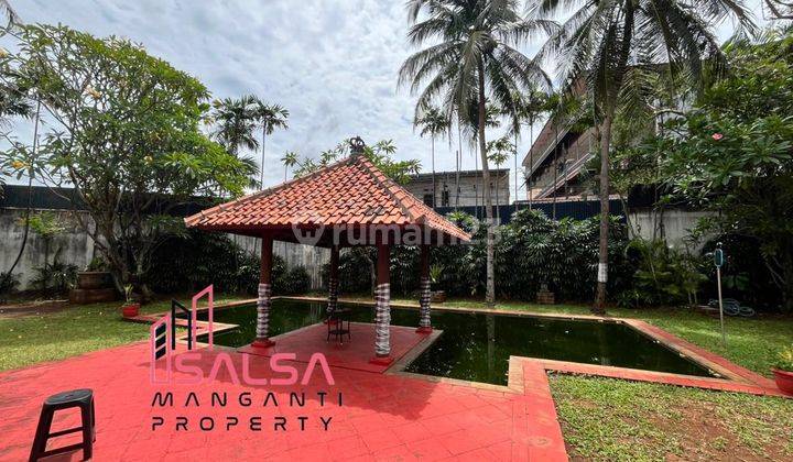 Disewakan Cepat Rumah Cantik Asri Siap Huni Harga Murah Bangunan 1 Lantai Nice Garden Pool Nuansa Bali Bebas Banjir Dekat Sekolah Internasional Dan Perbelanjaan Dan Cafe Dan Restoran Area Kemang Jakarta Selatan  2