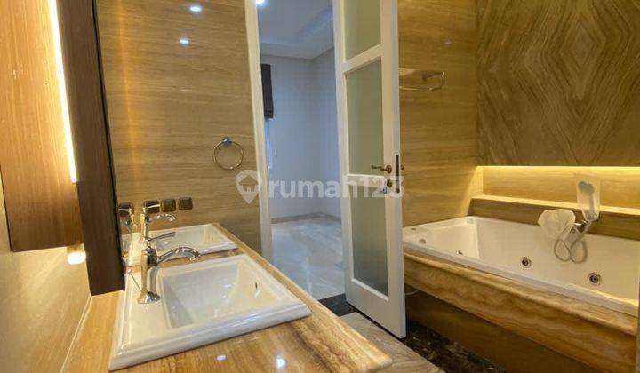 Dijual Cepat Rumah Baru Luxurious Classic White House Mewah Good Location Negosiable Lokasi Tenang Dan Nyaman Dekat Sekolah Jis Dan Harga Murah Di Pondok Indah,jakarta Selatan 2