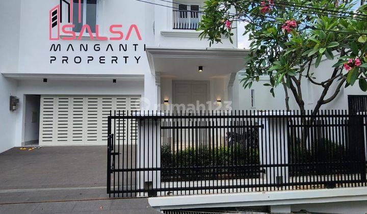 For Sale Dijual Cepat Rumah Mewah Nuansa Putih Siap Huni Harga Murah Dengan Luas Tanah 582 Meter Taaman Cantik Dana Dekat Sekolah Dan Dekat Kuningan Dan Kebayoran Baru Area Kemang Jakarta Selatan  1