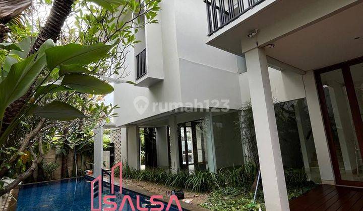 Dijual Rumah Luxurious And Comfortable House Strategis Location Dekat Sekolah Prancis Dan Mrt Dan Toll Dan Dekat Fatmawati Harga Murah Dan Siap Huni Area Cipete Jakarta Selatan