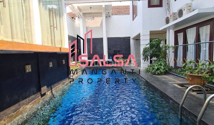 Disewakan Rumah Cantik Asri Siap Huni Bangunan 2 Lantai Kamar Tidur 5 Harga Murah 330 Juta Area Kemang Ampera Jakarta Selatan  1