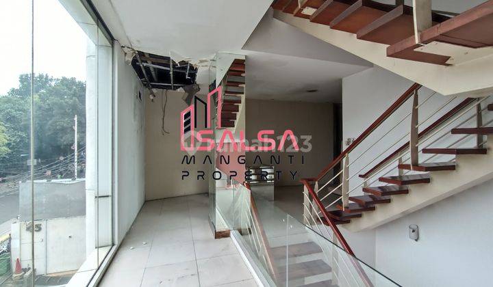 DISEWAKAN RUANG USAHA ATAU KANTOR ATAU CAFE AREA KOMERSIAL BANGUNAN 3 LANTAI DAN ROOFTOP DAN BASEMENT HARGA MURAH AREA SENOPATI KEBAYORAN BARU JAKARTA SELATAN  2