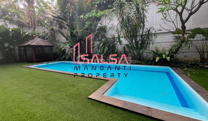 Disewakan Rumah Cantik Asri Tropical Garden Taman Cantik Tanah Luas Harga Murah Siap Huni Area Pejaten Kemang Jakarta Selatan  2