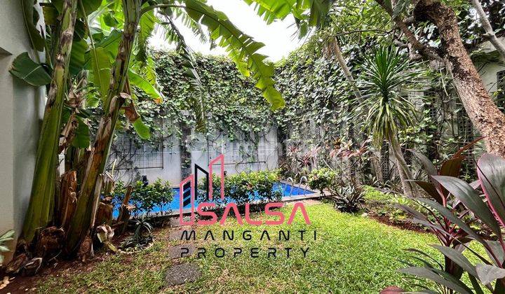 Disewakan Rumah Cantik Asri Siap Huni Rumah 2 Lantai 5 Kamar Tidur Private Swimming Pool Dan Townhouse Harga Murah Area Kemang Jakarta Selatan  2