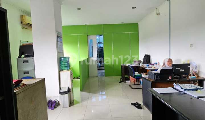 Ruko Jalan Pahlawan Revolusi Jakarta Timur