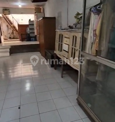 Dijual Rumah Tua 6x18 Harga Dibawah NJOP di Puspa Kelapa Gading