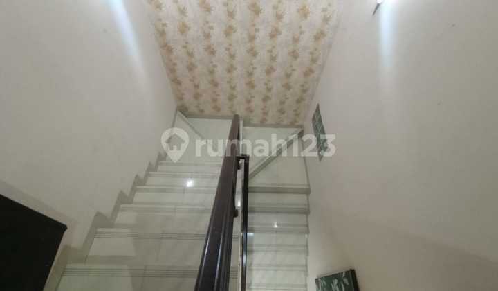 Rumah di Lokasi Strategis 8X17 2,5Lt di Nias Kelapa Gading 2