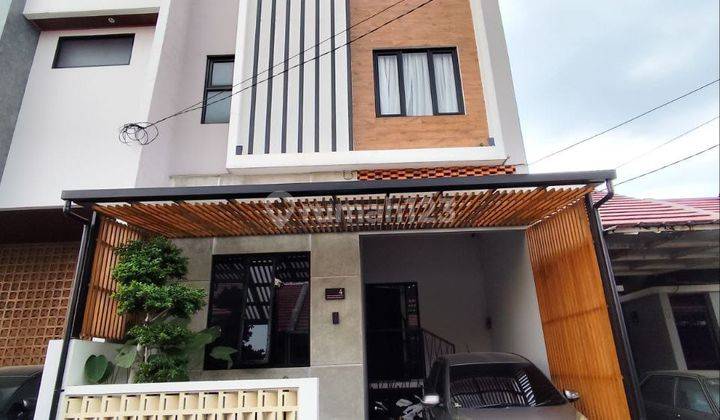 Dijual Rumah Bagus Semi Furnished Antapani Kota Bandung , Antapani