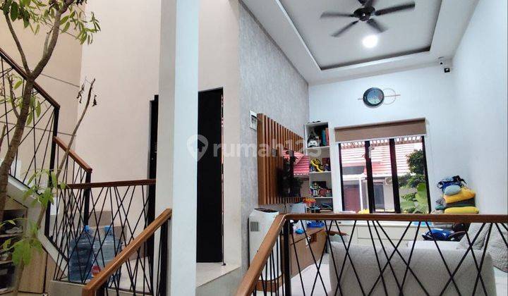 Dijual Rumah Bagus Semi Furnished Antapani Kota Bandung , Antapani