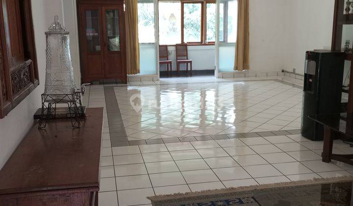 Disewakan Rumah Cocok Untuk Usaha/tinggal Di Ciumbeleuit 2