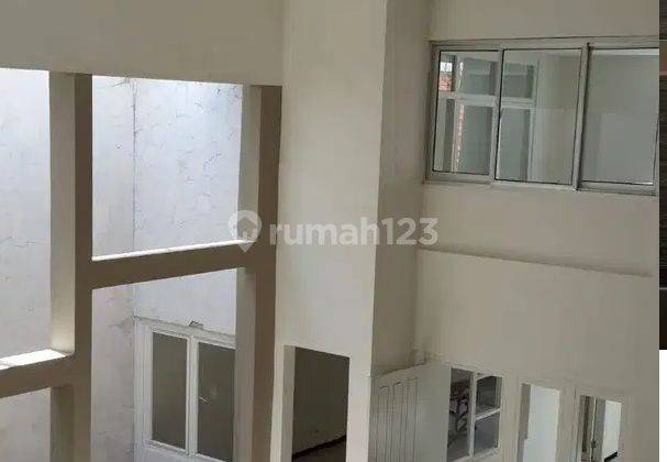 DISEWAKAN RUMAH JALAN CISADANE DARMO SURABAYA. RON.A604 3