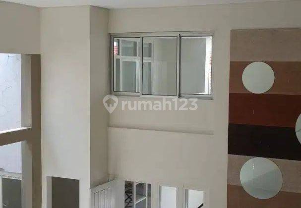 DISEWAKAN RUMAH JALAN CISADANE DARMO SURABAYA. RON.A604 8