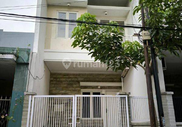 Rumah 2 Lt Dalam Perumahan Samping Purimas,one Gate. Dekat Merr 1