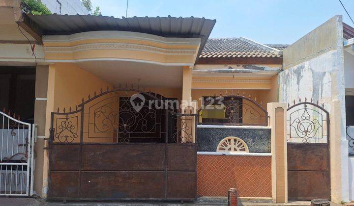 Rumah Bagus Strategis Nyaman Perum Gading Fajar Sidoarjo  2