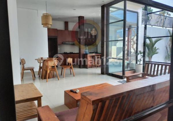 Beautiful One Storey Villa with Modern Design & Furnished, Equipped with Swimming Pool in Kerobokan 2