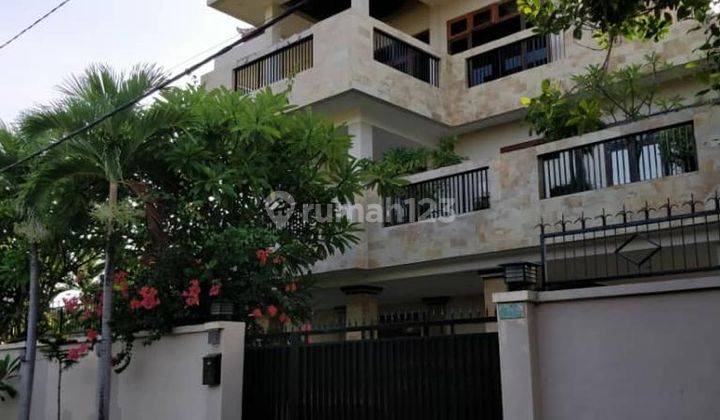 Rumah Mewah 3 Lantai Full Furnished View Pantai Dekat Bali Safari 1