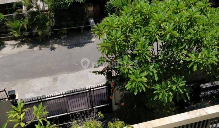 RUMAH MEWAH 3 LANTAI FULL FURNISHED DEKAT PANTAI 8