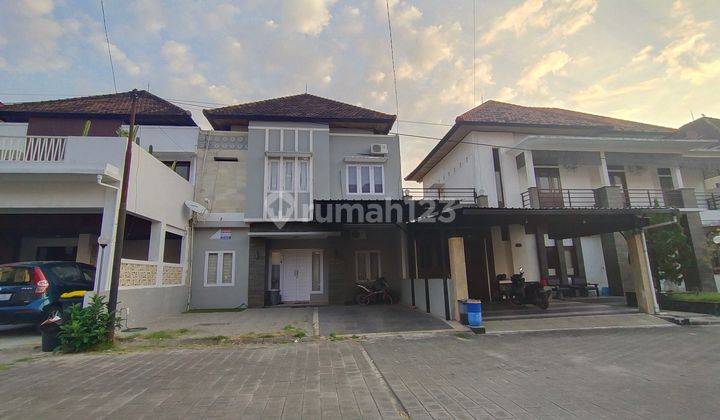 Rumah Jual Cluster Modern Furnished Akses Jalan Lebar Denpasar 1