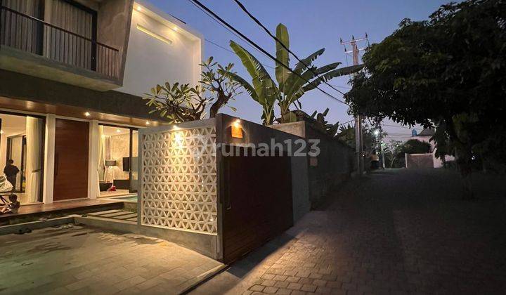 Villa Sewa Modern Minimalis Full Furnished Di Pusat Canggu 2