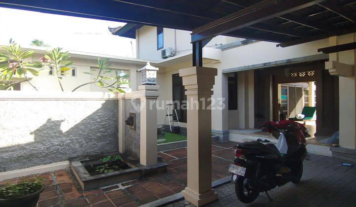 Fully furnished luxury rental house in the city center near Sanur 2