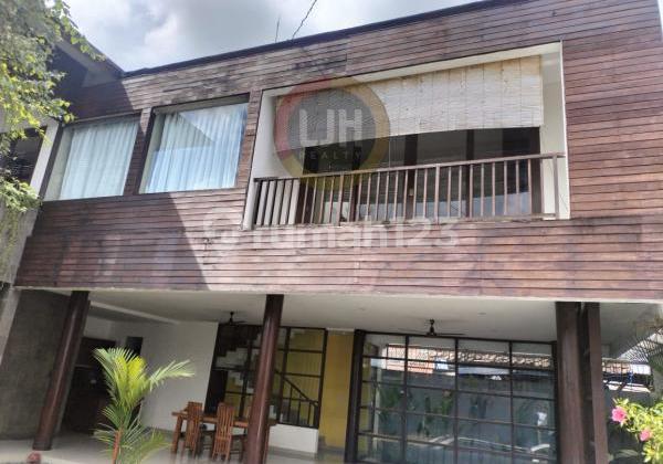 Furnished & Minimalist Nuance 2 Storey Villa with Swimming Pool in Kerobokan. Close to Seminyak and Canggu area 1