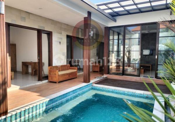 Beautiful One Storey Villa with Modern Design & Furnished, Equipped with Swimming Pool in Kerobokan 1