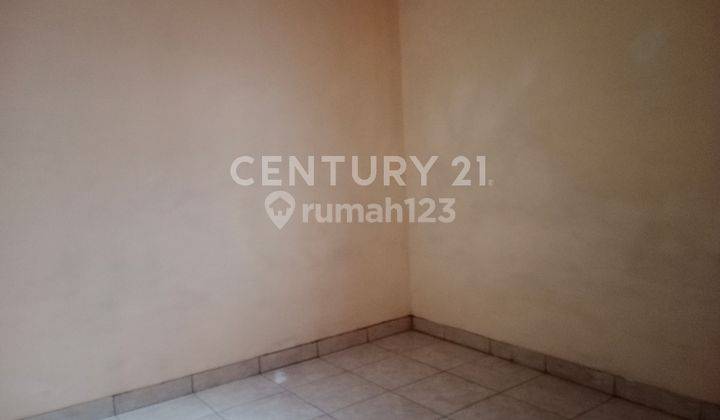 Rumah Siap Huni Taman Holis Iindah 1 Strategis,nyaman  2