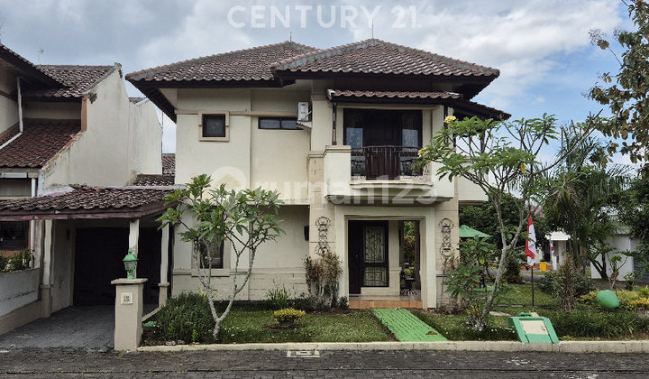 Rumah Di Kota Baru Parahyangan Siap Huni