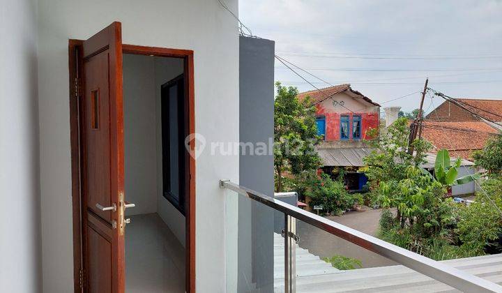 Rumah di Ciwastra 2 Lantai SHM Bagus 2