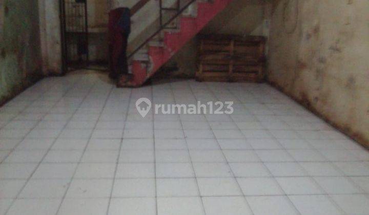 Ruko di Jalan caringin siap untuk usaha  2