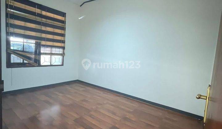 Rumah di Taman Holis Indah 1 SHM Bagus Semi Furnished 2