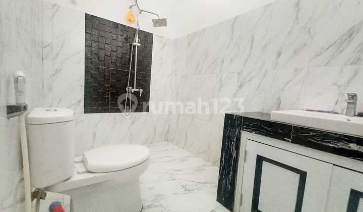 Rumah di Pusat Kota  jln Kautamaan istri (pia)SHM Bagus di pusat kota  hadap Utara 7