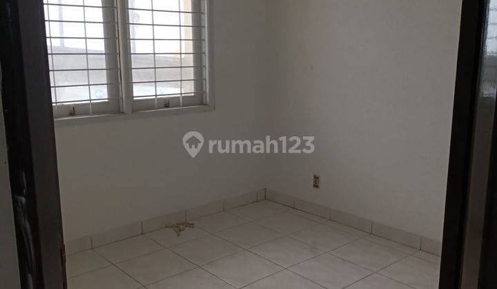 Rumah multifungsi 2 Lantai SHM strategis  3
