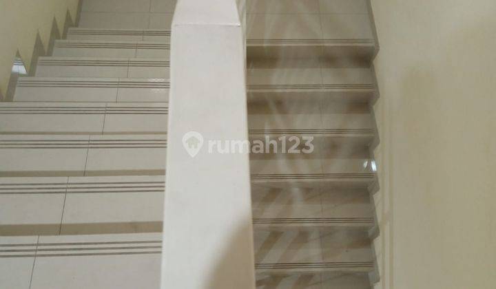 Rumah bagus di Kembar BKR(ss)  2 Lantai  modern minimalis 10