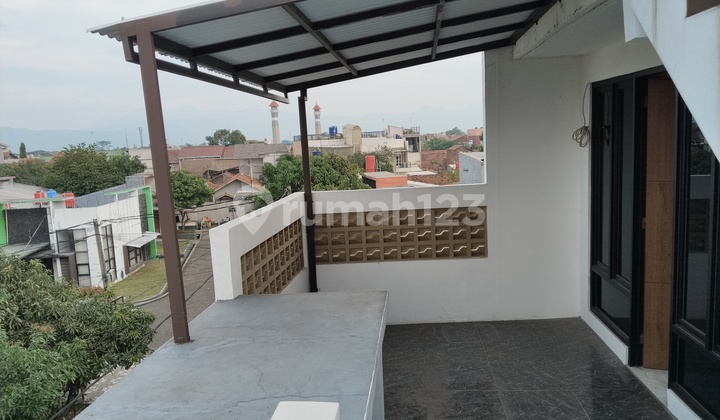 Rumah Bagus Di Jatinangor 3,5 Lantai Dekat Unpad Dan ITB 2