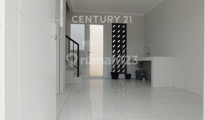 Rumah Siap Hun I Summarecon Cluster Dyana 2 Lantai 2