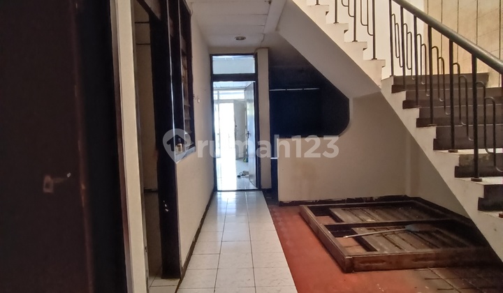 Rumah Hitung Tanah Di Sayap Naripan kota Bandung Rumah Hitung Tanah Di Sayap Naripan kota Bandung