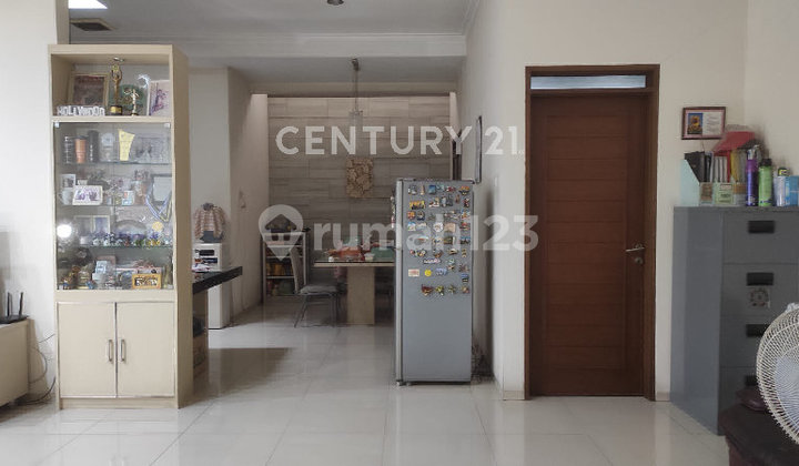 Rumah   Terawat Dan Siap Huni Taman Holis Indah 2  2