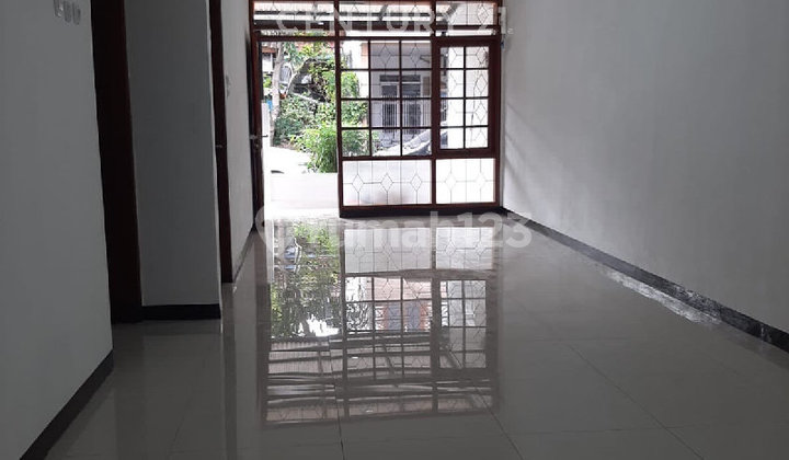Rumah Minimalis 2 Lantai Siap Huni Full Renov Full Canopy