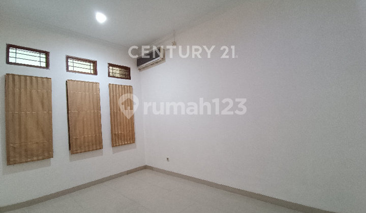 Rumah Bagus Siap Huni Di Taman Kopo Indah 3 Bandung 2