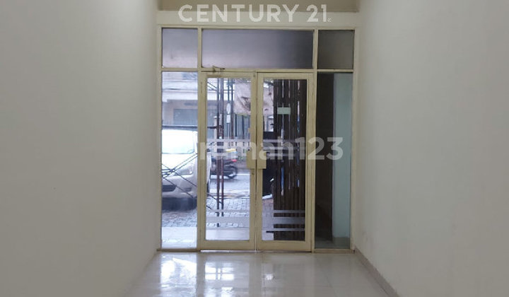 2.5-Story Shop House Mainroad Location Cijerah Bandung 2