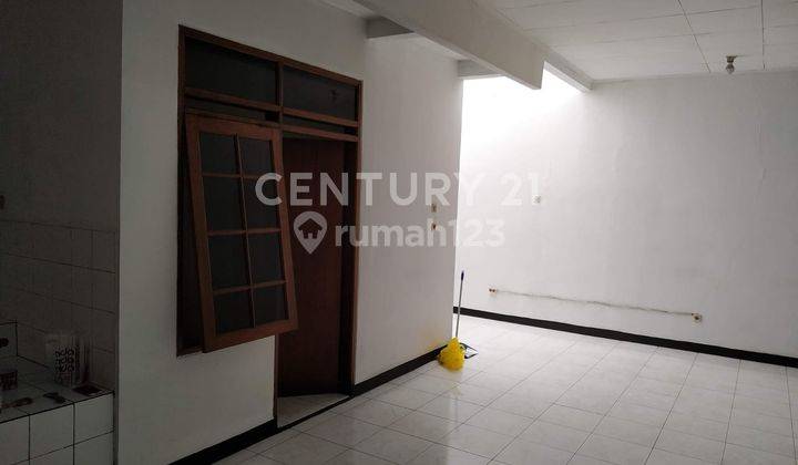 Rumah Taman Holis Indah 1 , Dekat Ke Sekolah Bpk 2